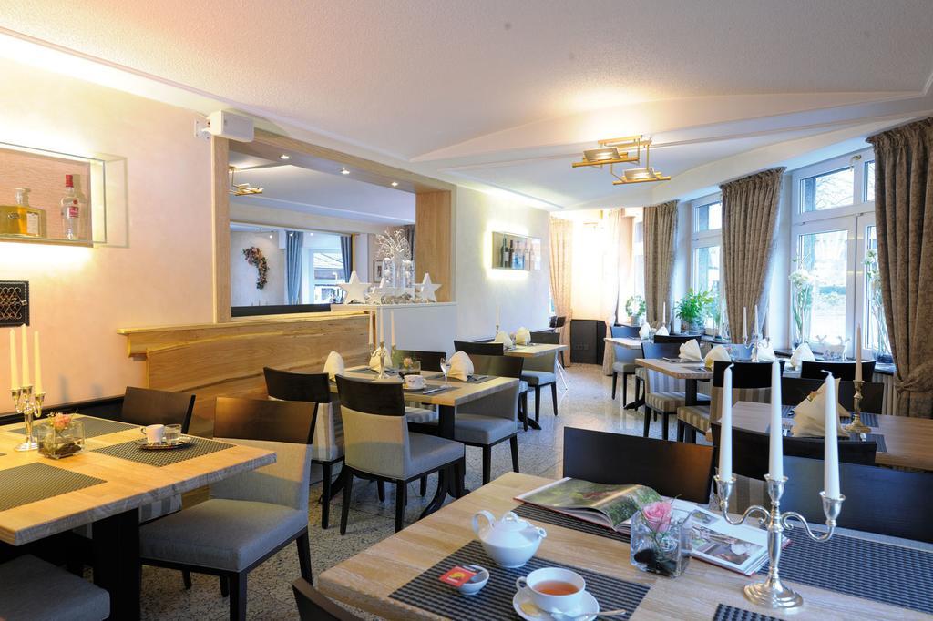 Landidyll Hotel Haus Hochstein Eslohe Extérieur photo