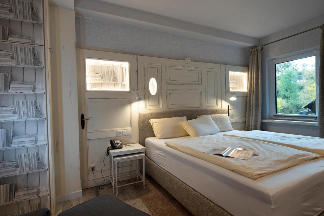 Landidyll Hotel Haus Hochstein Eslohe Extérieur photo